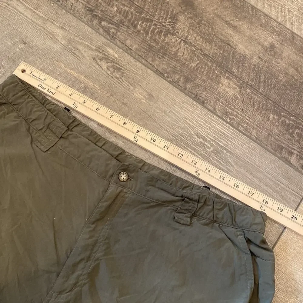 THE NORTH FACE Outdoor Hiking Cargo Shorts Dark Green  XL